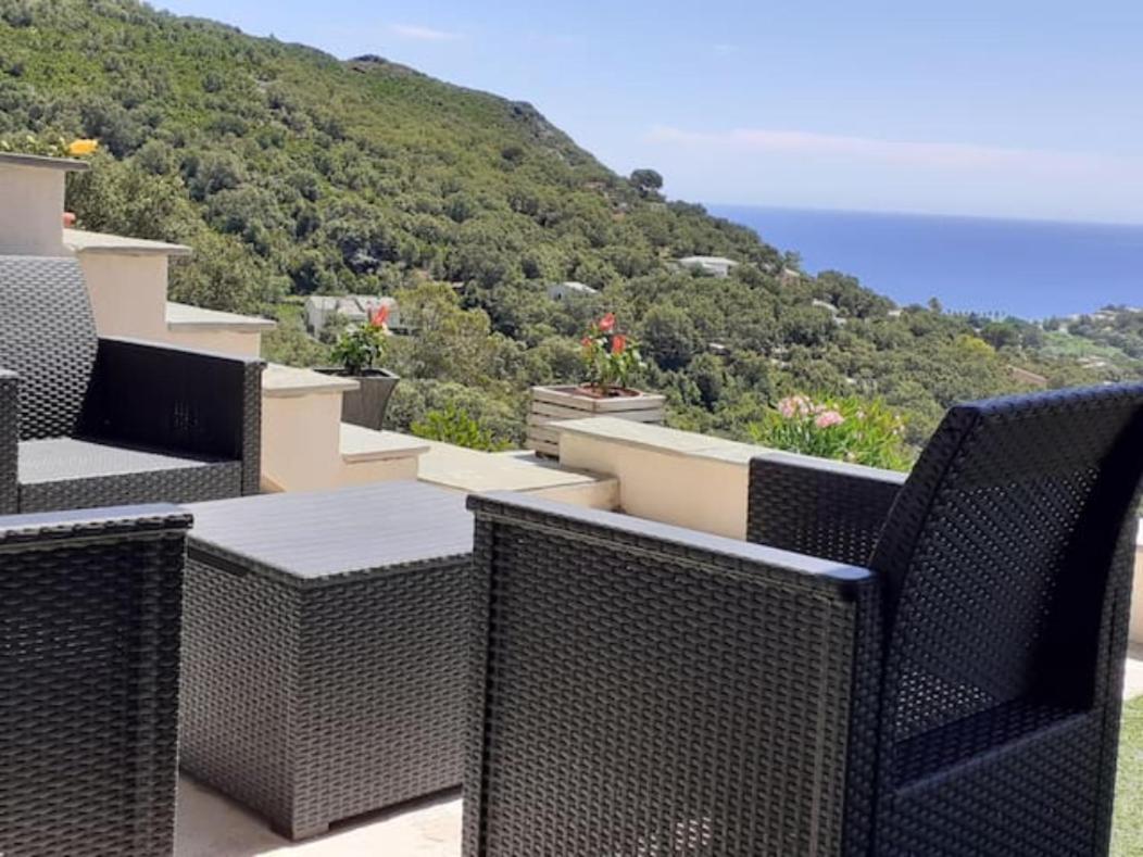 Cap Corse Uribellinu 1, Petit Dejeuner Partine Exterior photo